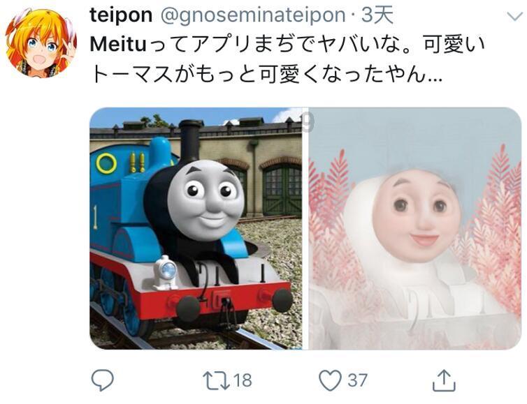 沙滩游玩的女孩们